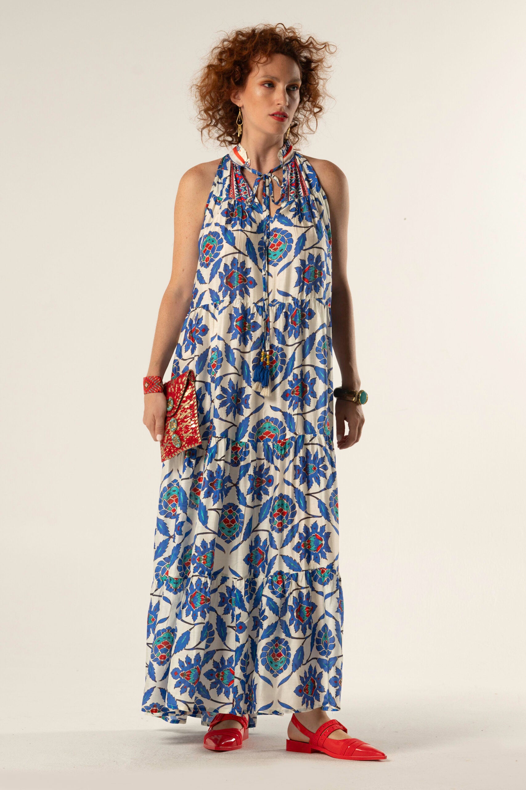 Long Sleevless Dress