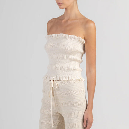 Strapless Top with Fleels