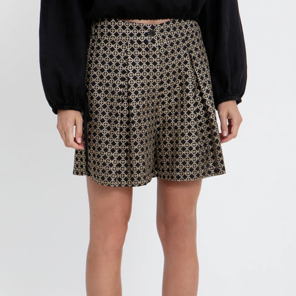 Long Cross Shorts with Pleats