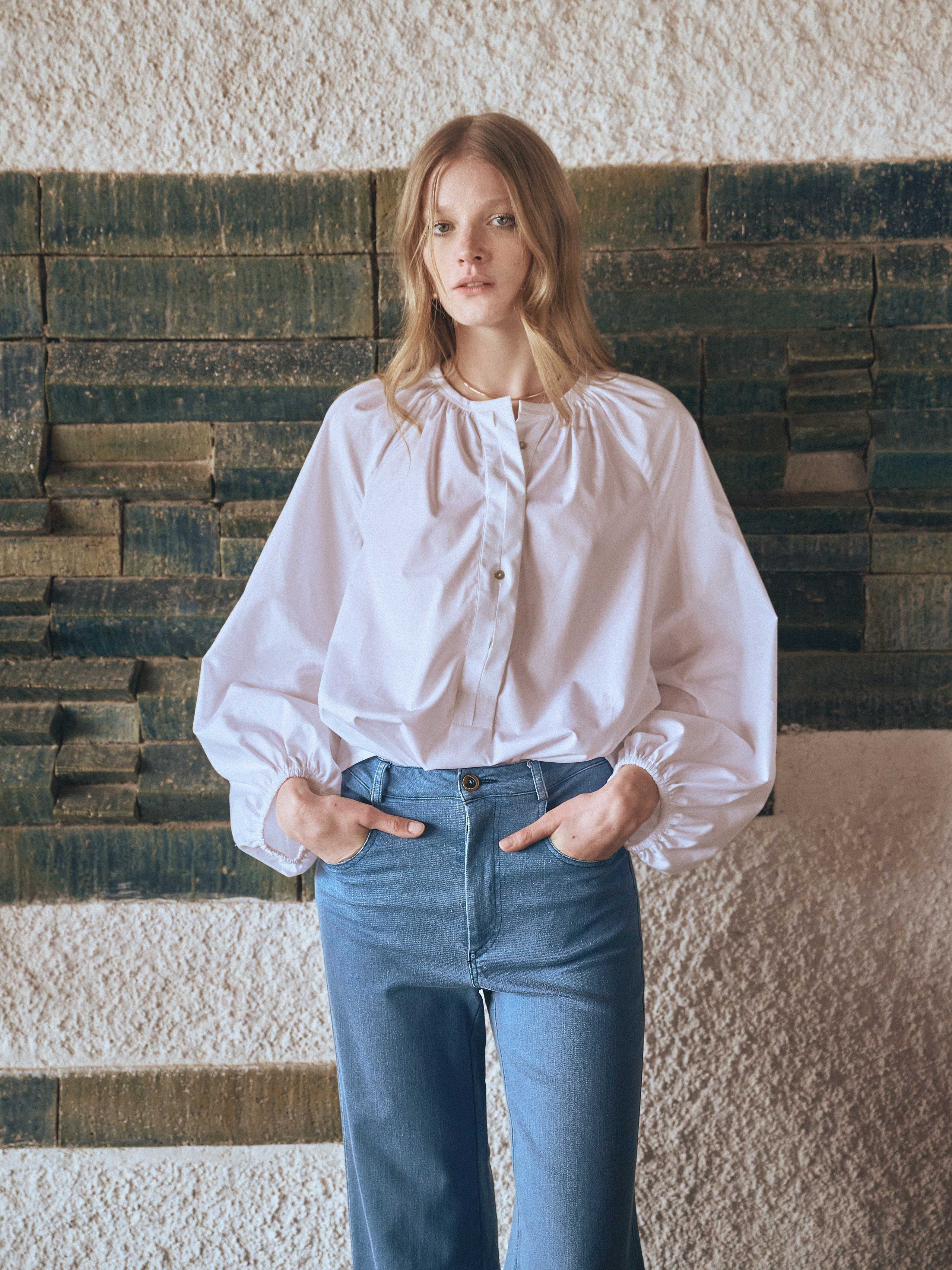 Wide Leg Washed Jeans