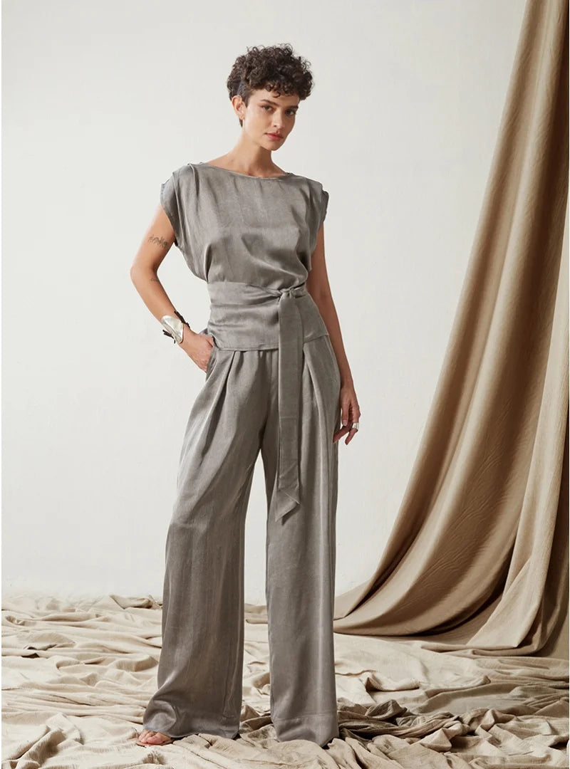 Sleeveless Blouse with Belt